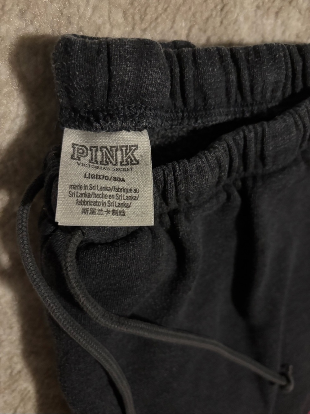 Victoria’s Secret PINK - Grey Sweatpant W/ Flower Print Graphic & Bedazzled Logo - Picture 9 of 9